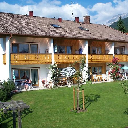 Ferienapartmenthaus Hubertushof มิทเทนวัลด์ ภายนอก รูปภาพ