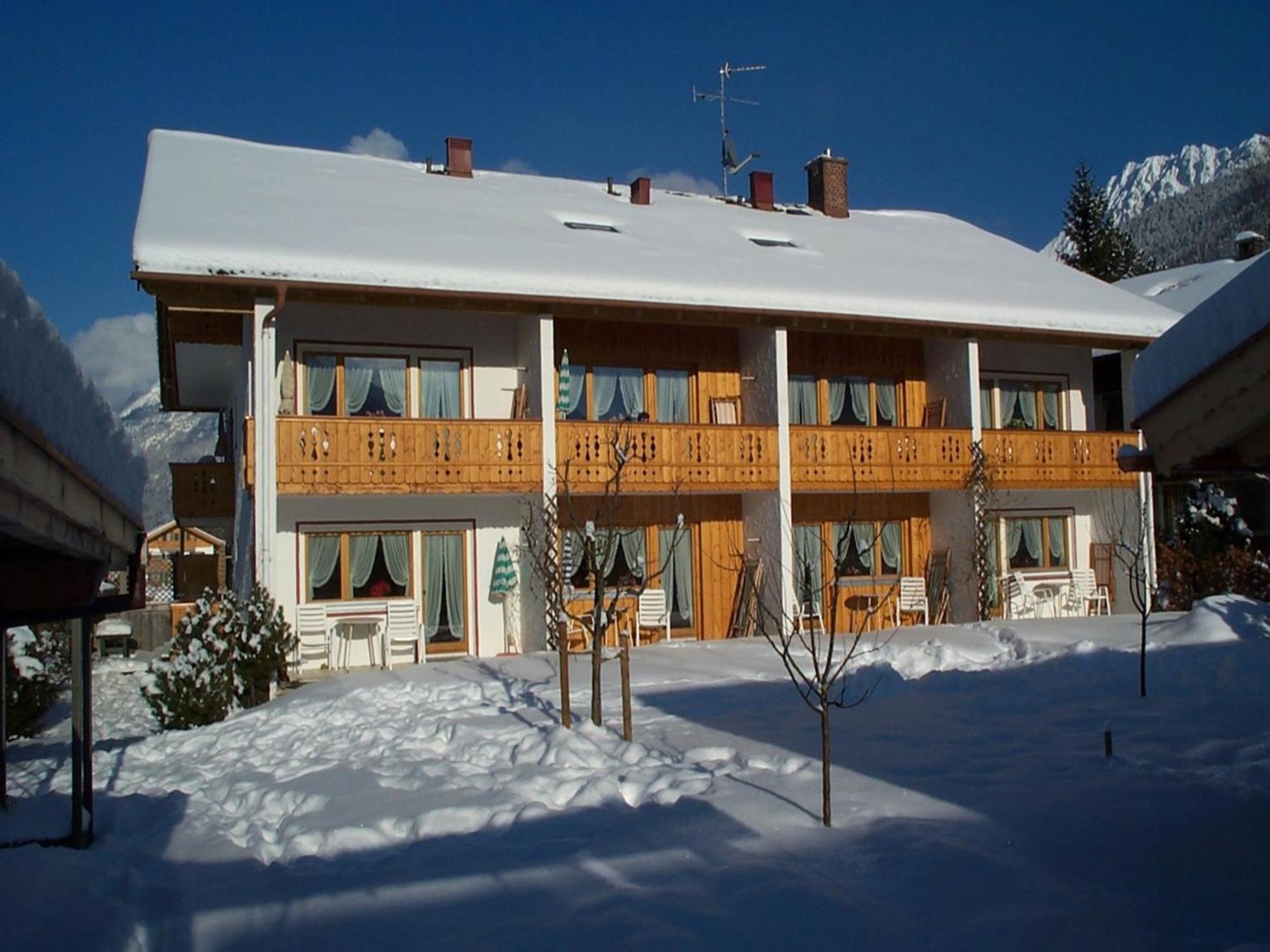 Ferienapartmenthaus Hubertushof มิทเทนวัลด์ ภายนอก รูปภาพ