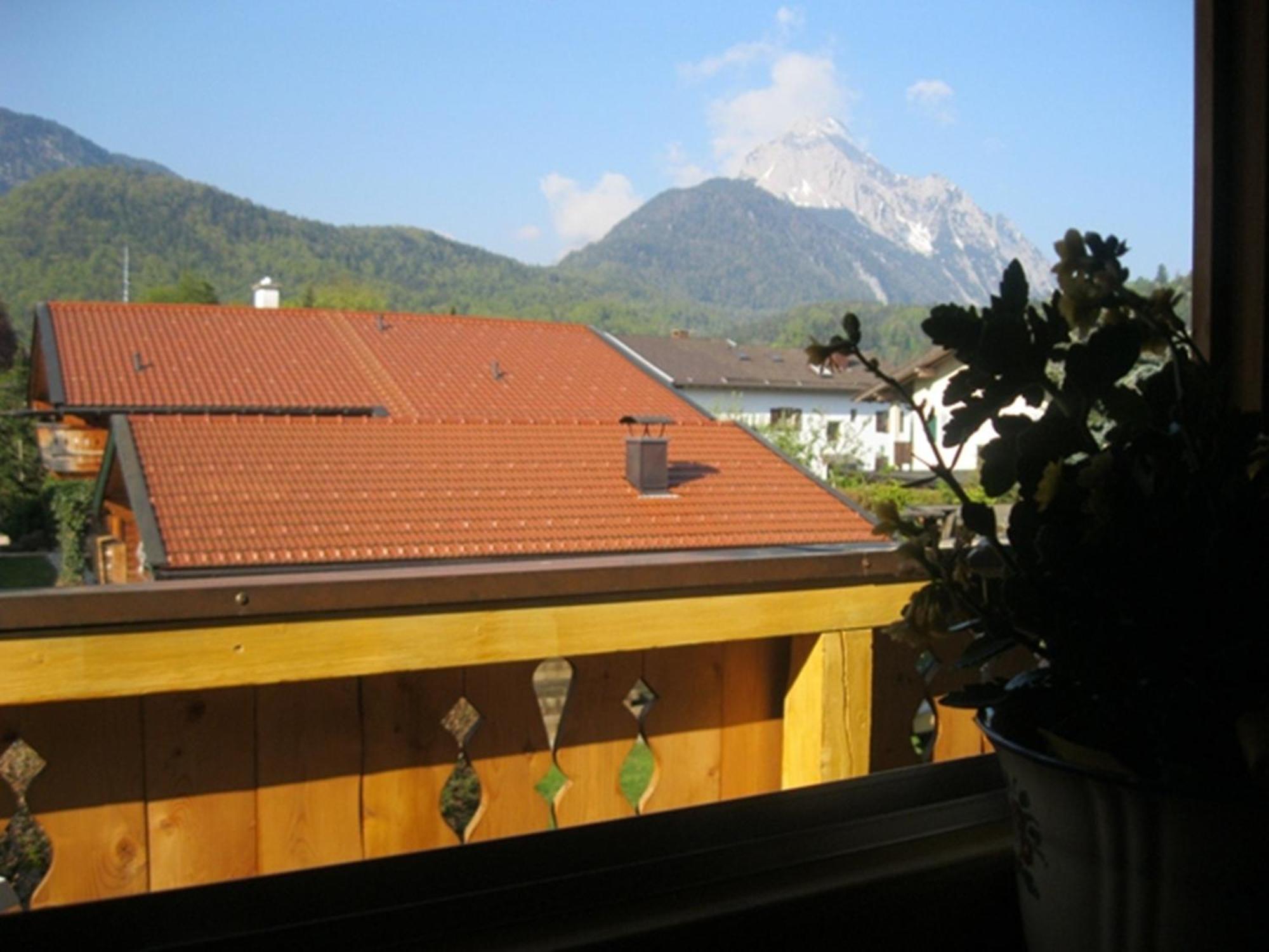 Ferienapartmenthaus Hubertushof มิทเทนวัลด์ ภายนอก รูปภาพ