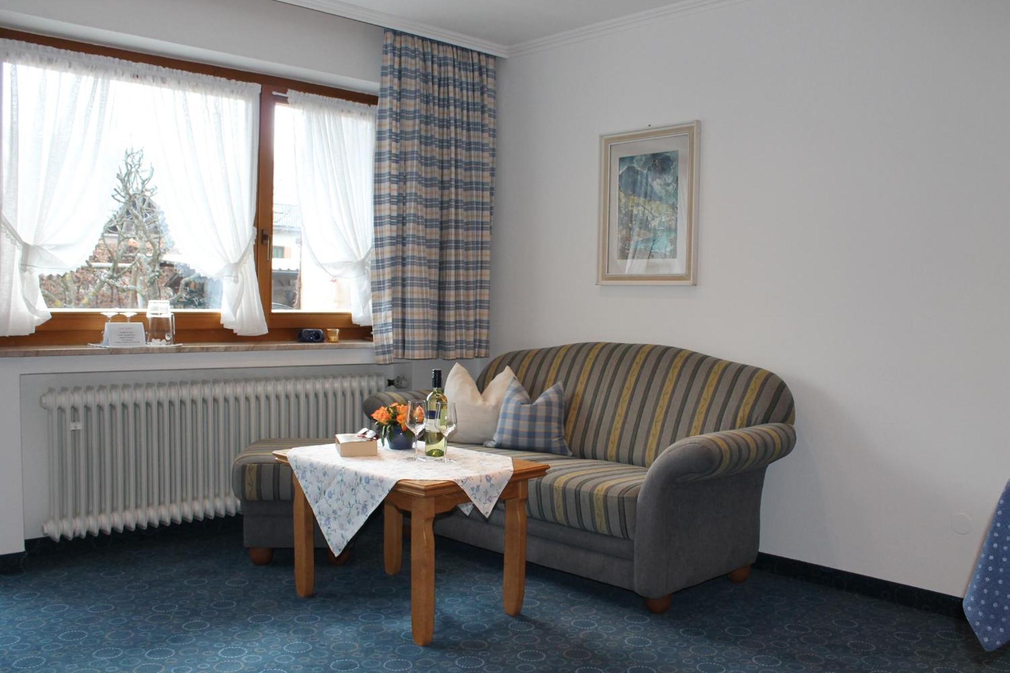 Ferienapartmenthaus Hubertushof มิทเทนวัลด์ ภายนอก รูปภาพ