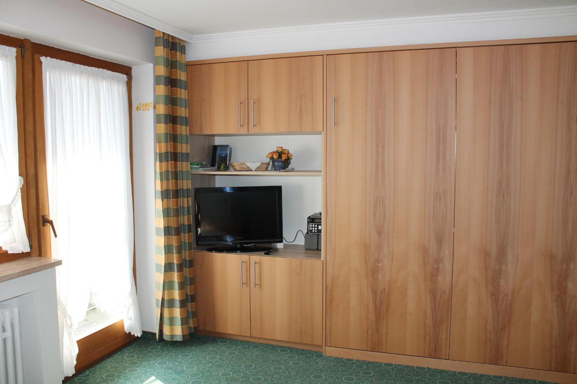 Ferienapartmenthaus Hubertushof มิทเทนวัลด์ ภายนอก รูปภาพ