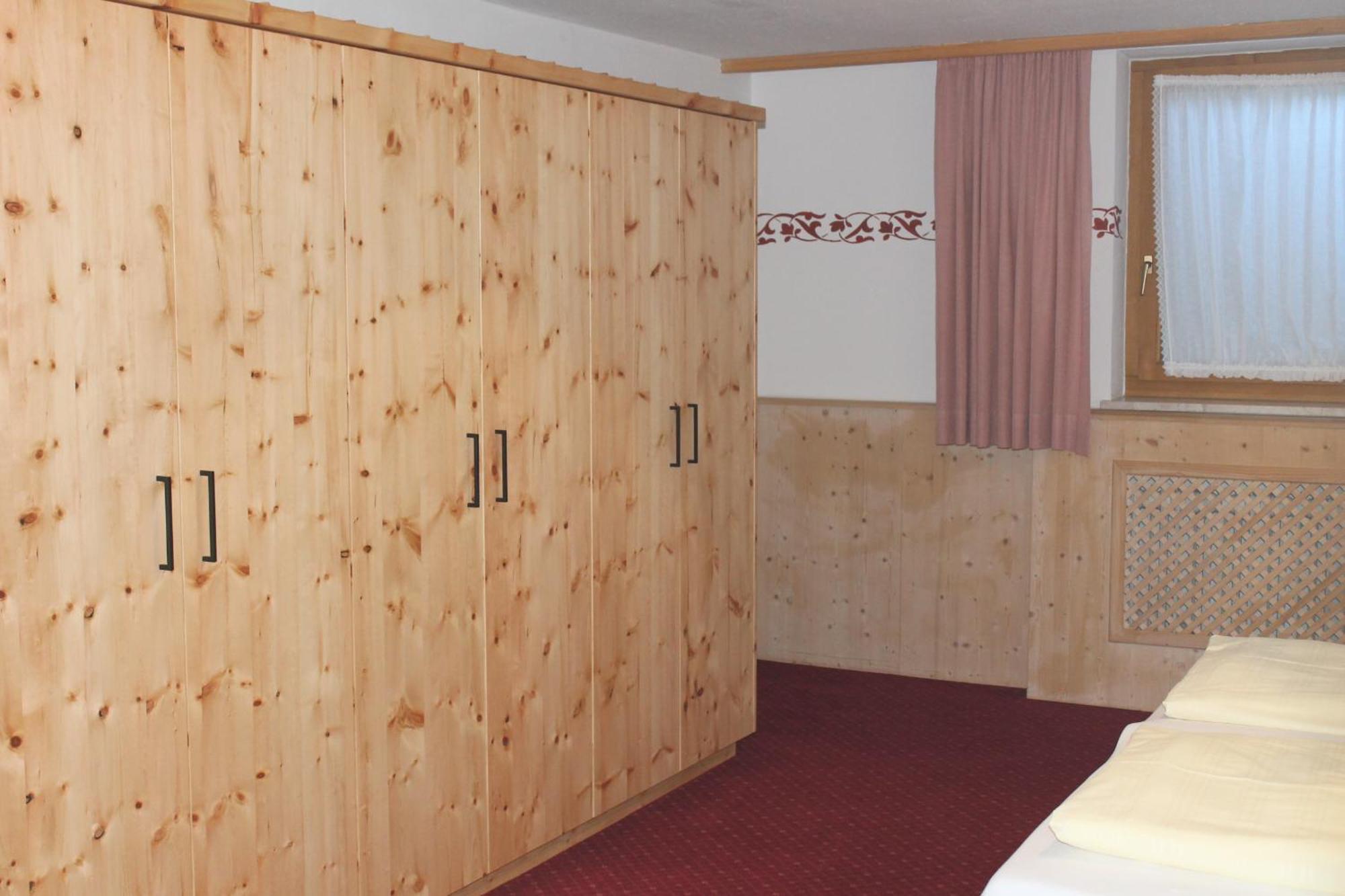 Ferienapartmenthaus Hubertushof มิทเทนวัลด์ ภายนอก รูปภาพ