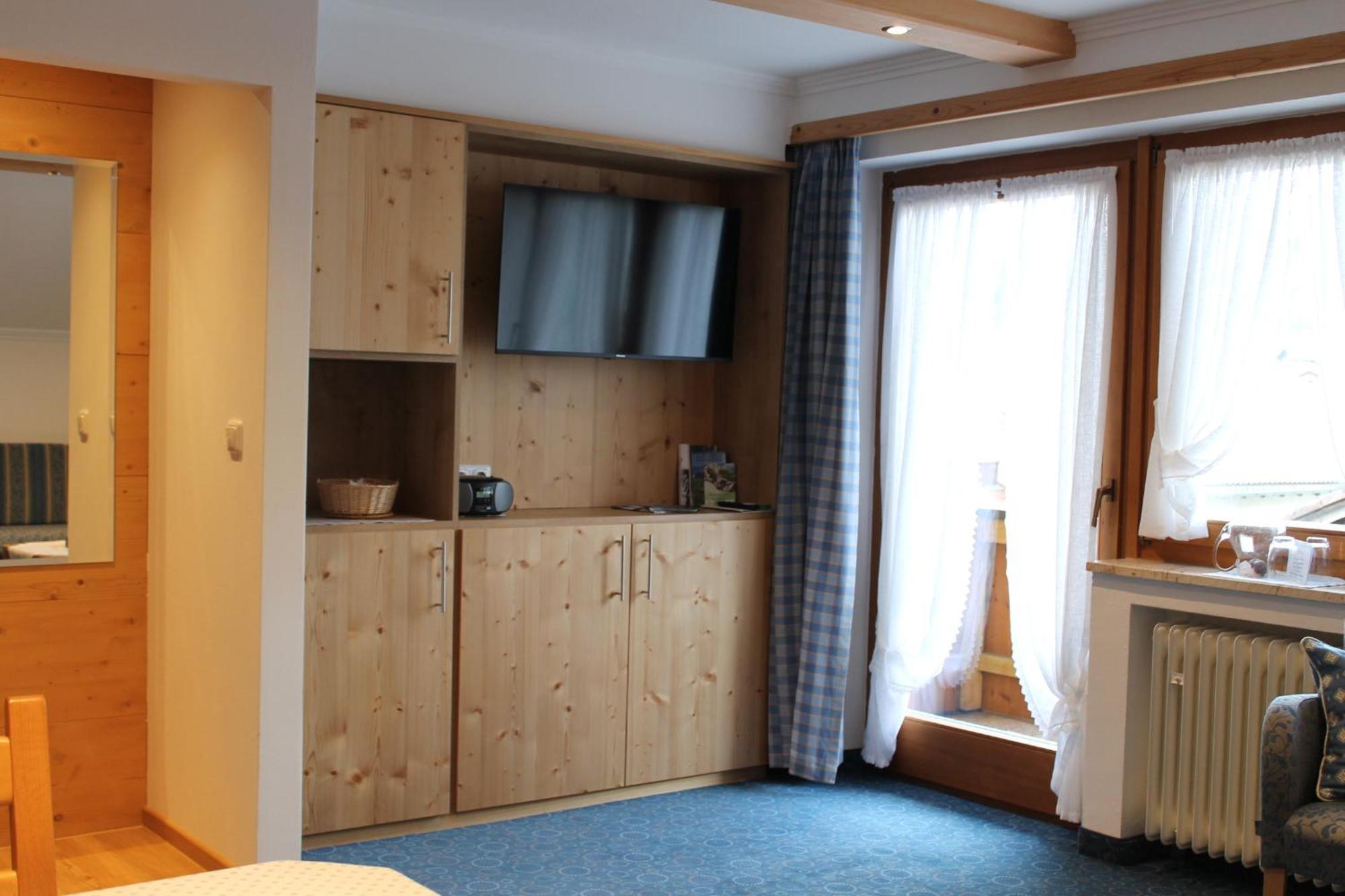 Ferienapartmenthaus Hubertushof มิทเทนวัลด์ ภายนอก รูปภาพ