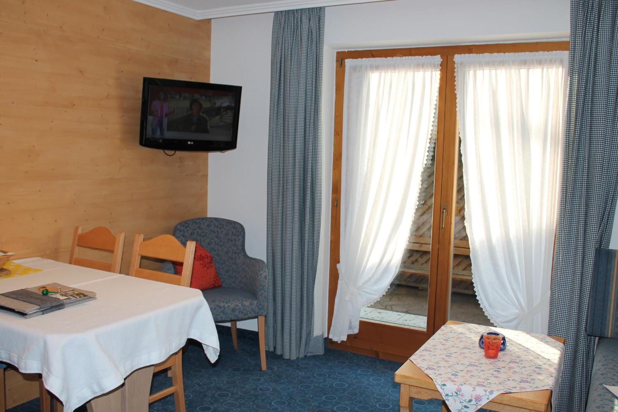 Ferienapartmenthaus Hubertushof มิทเทนวัลด์ ภายนอก รูปภาพ